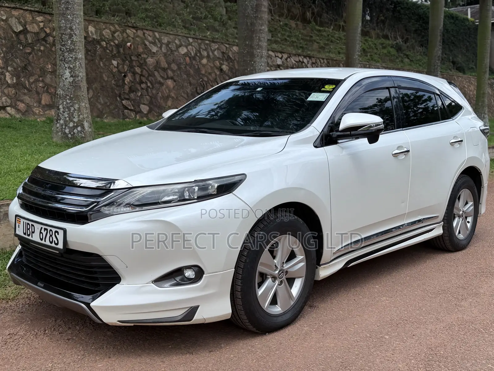 Toyota Harrier 2.0 2016 Pearl