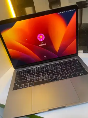 Laptop Apple MacBook Pro 2017 16GB Intel Core i5 SSHD (Hybrid) 256GB