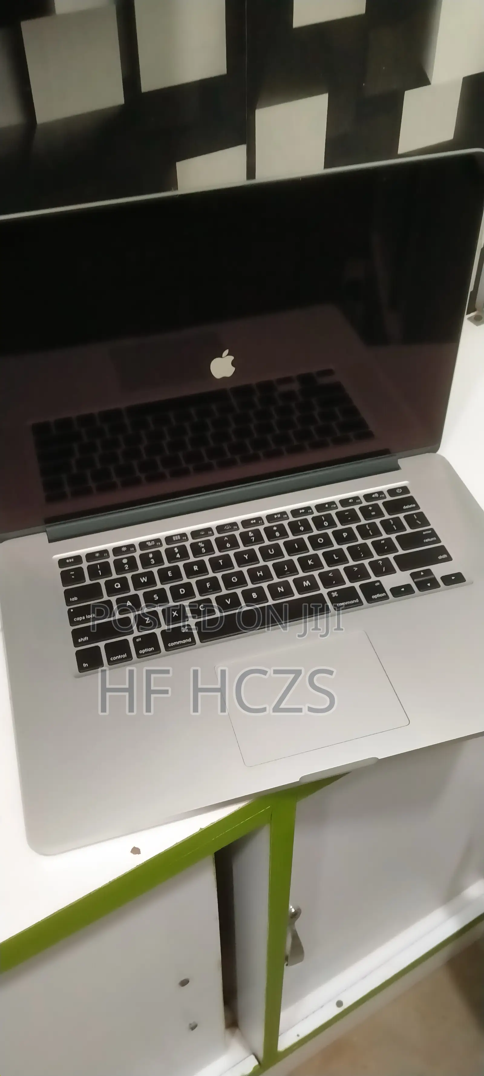Laptop Apple MacBook Pro 2015 16GB Intel Core i7 SSD 256GB