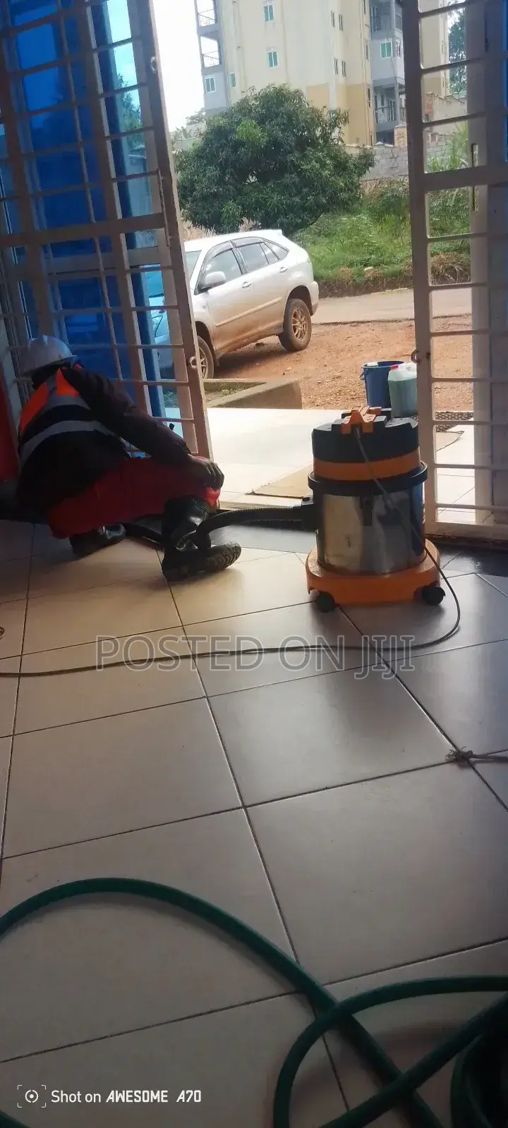 Window Vacuuming Services