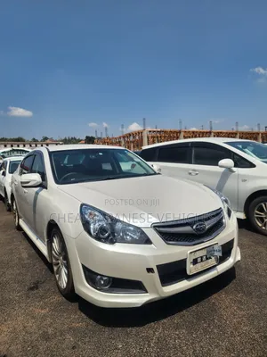 Subaru Legacy 2.5i Premium 2010 White