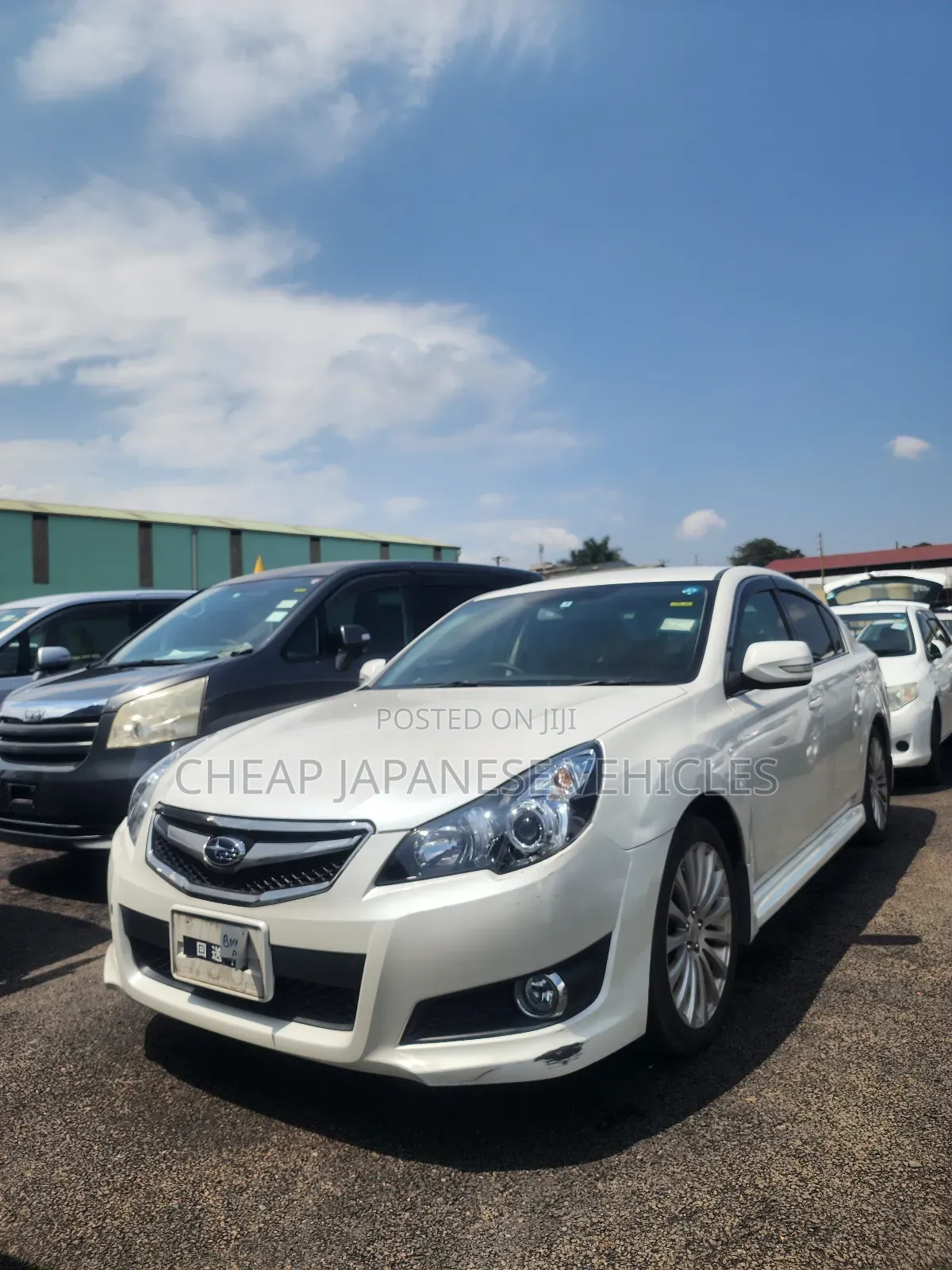 Subaru Legacy 2.5i Premium 2010 White