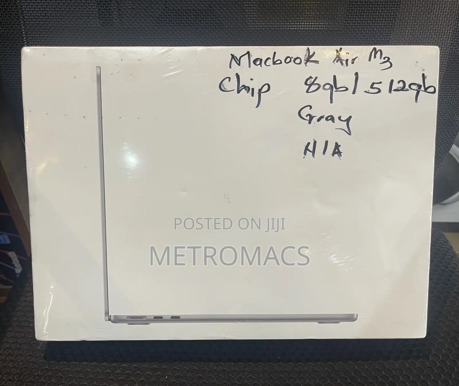 New Laptop Apple MacBook Air 2024 M3 13-Inch 8GB Apple M3 SSD 512GB