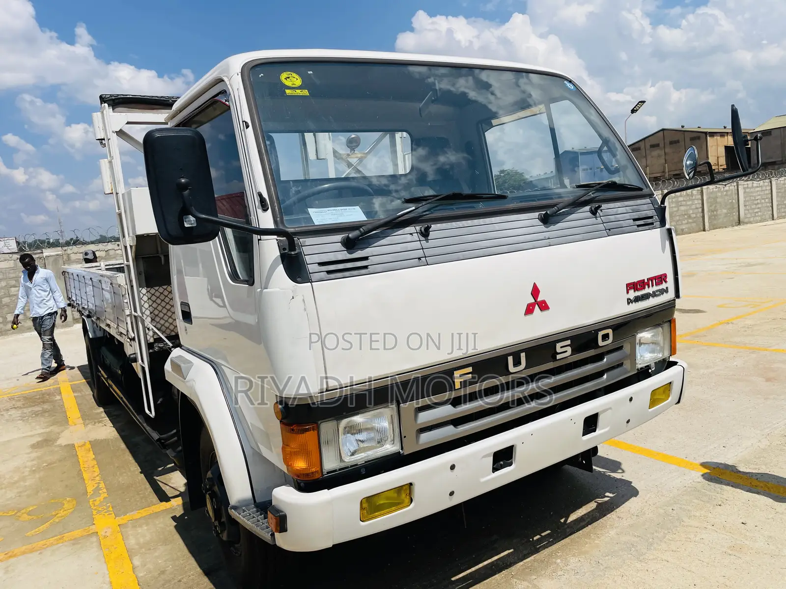Fuso Mignon 6d16 Engine Original Body