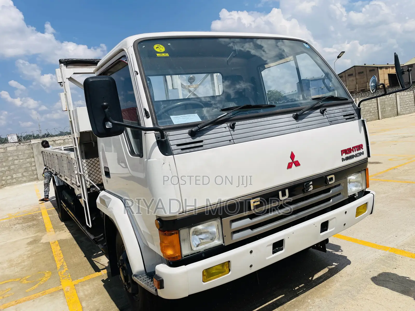 Fuso Mignon 6d16 Engine Original Body