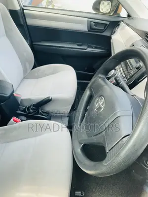 Toyota Axio 1.5 G 4WD 2014 Silver