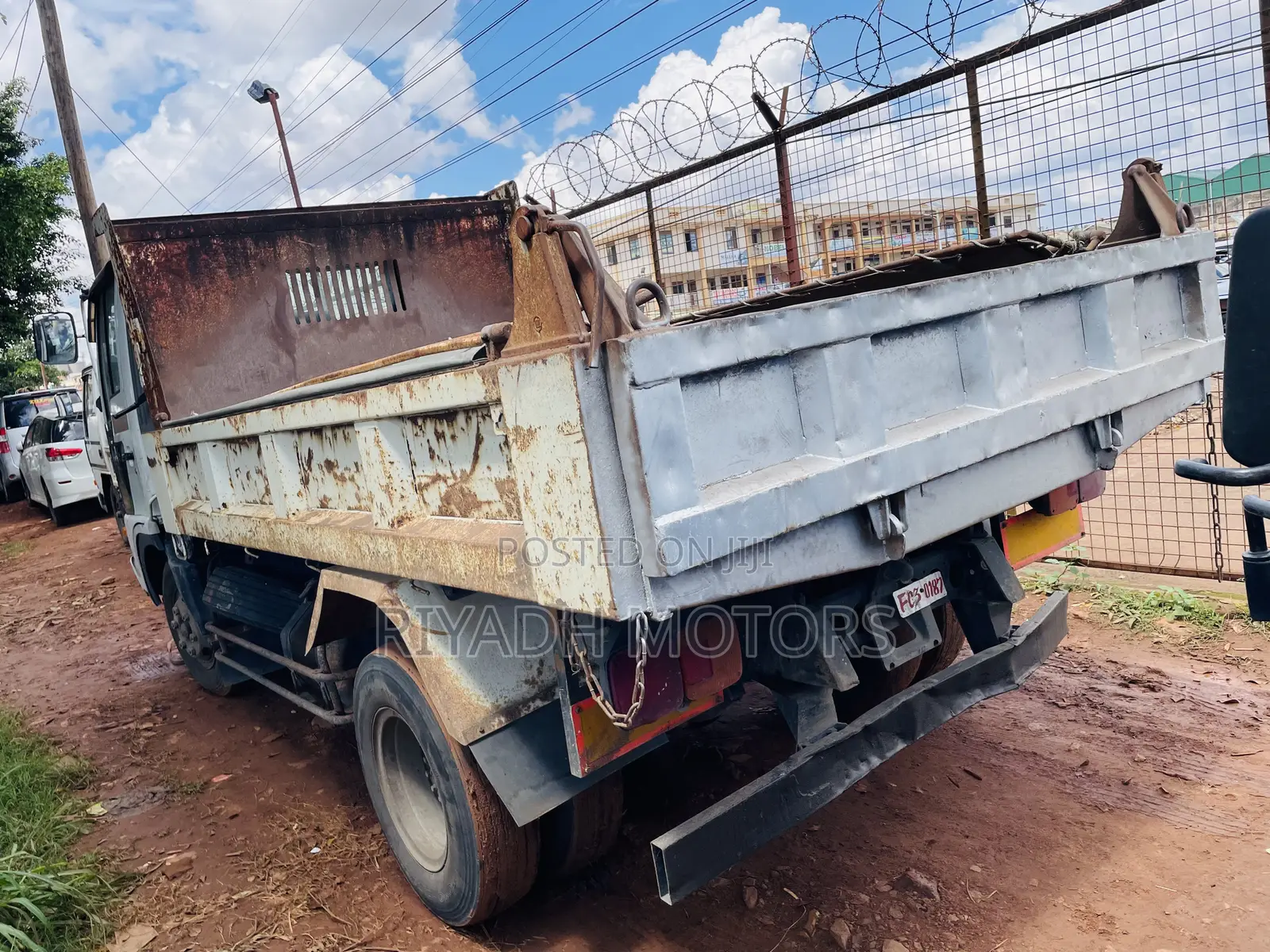 Hino Dumper White Color