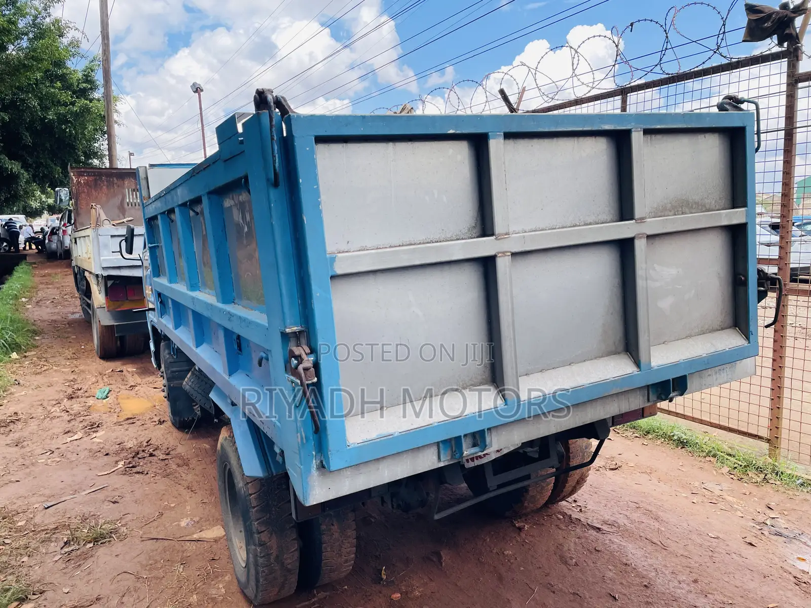 Isuzu Dumper 4BE1