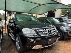 Mercedes-Benz M Class 2011 Black