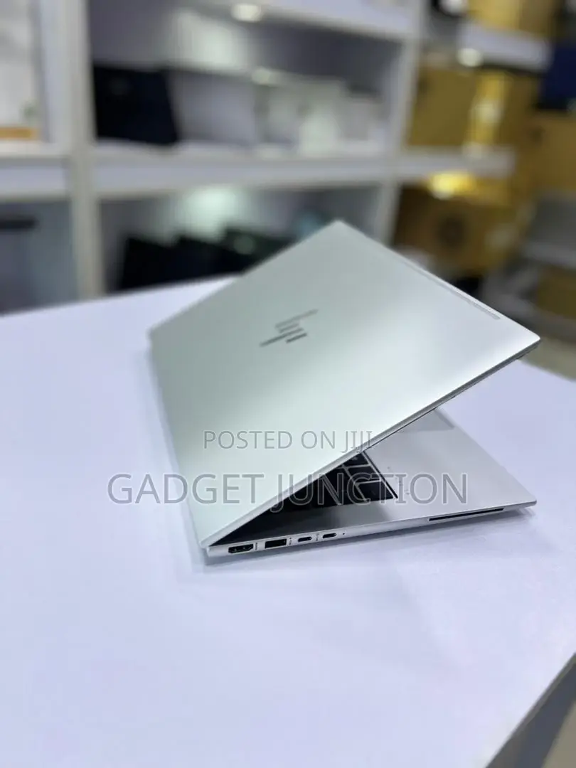 New Laptop HP EliteBook 845 G10 16GB AMD Ryzen 7 SSD 512GB