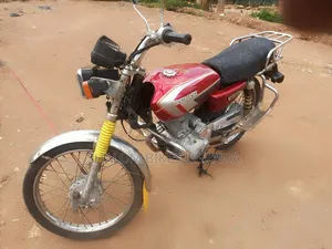 Senke SK125-7A 2017 Red