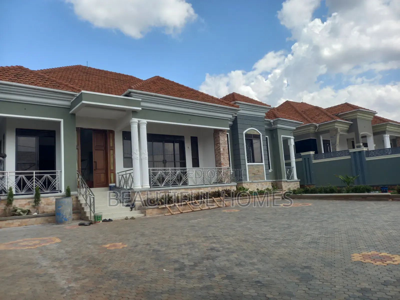 Furnished 5bdrm Mansion in Najjera, Central Division for sale