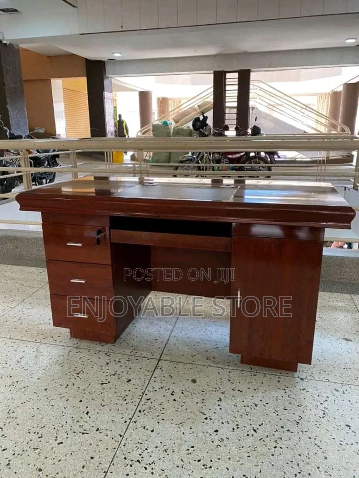 Modern Executive Office Table