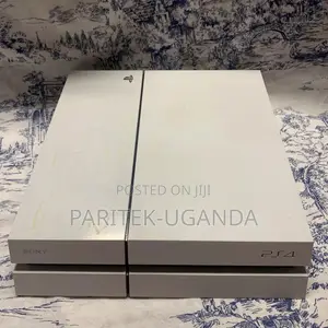 Playstation Ps4 500gb W/ 01 Games + 01 Controller