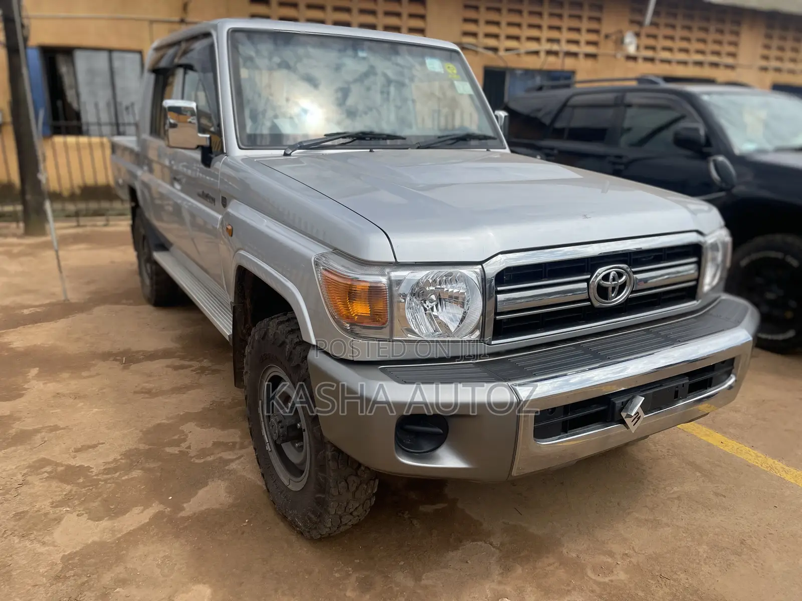 Toyota Land Cruiser 2015 Silver