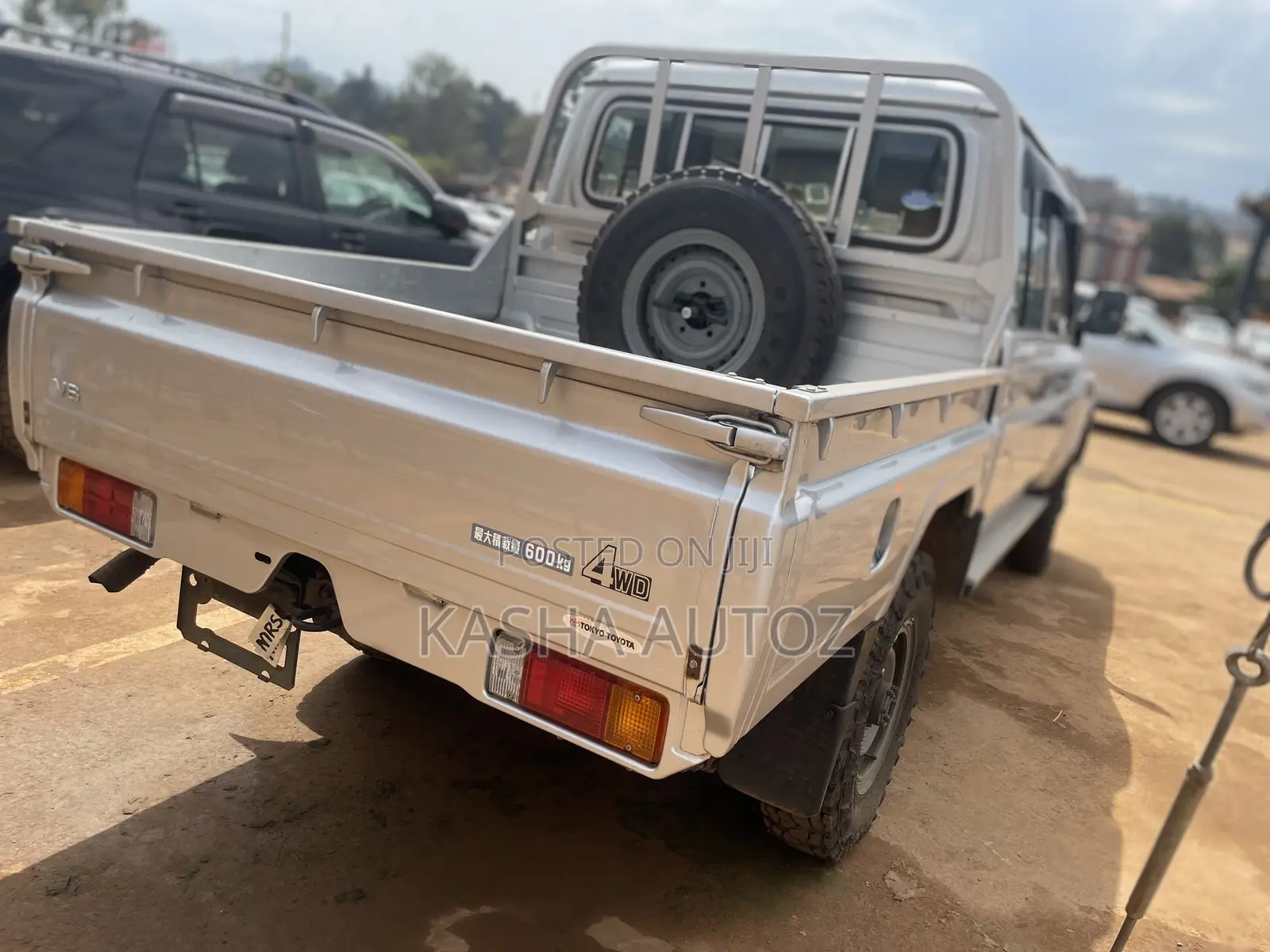 Toyota Land Cruiser 2015 Silver