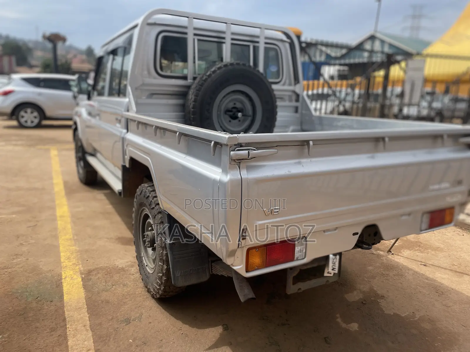 Toyota Land Cruiser 2015 Silver