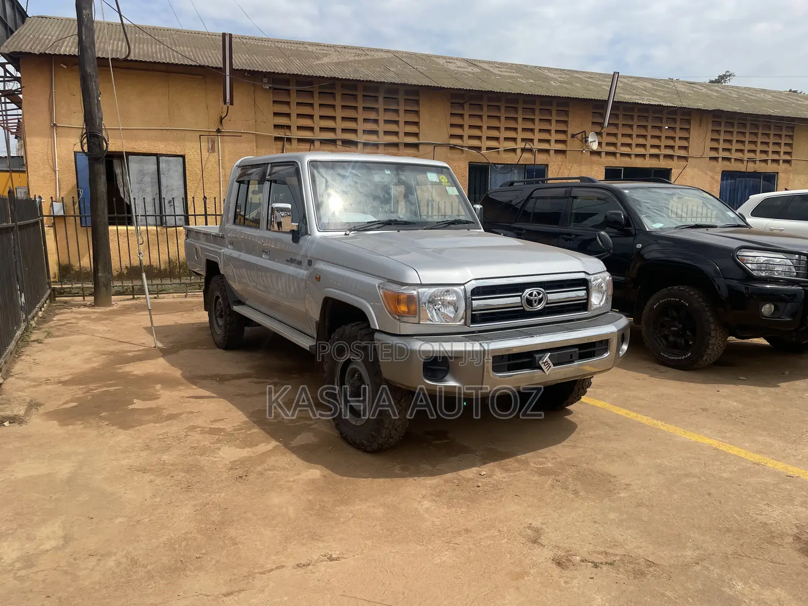 Toyota Land Cruiser 2015 Silver
