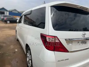Toyota Alphard 2010 White