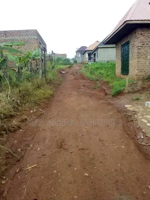 Very Beautiful Plot on Quicksale in Nsangi Town at Gd Prices