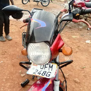 TVS HLX 125 2023 Red
