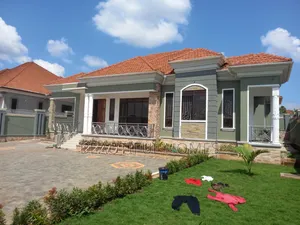 Furnished 5bdrm Mansion in Najjera, Central Division for sale