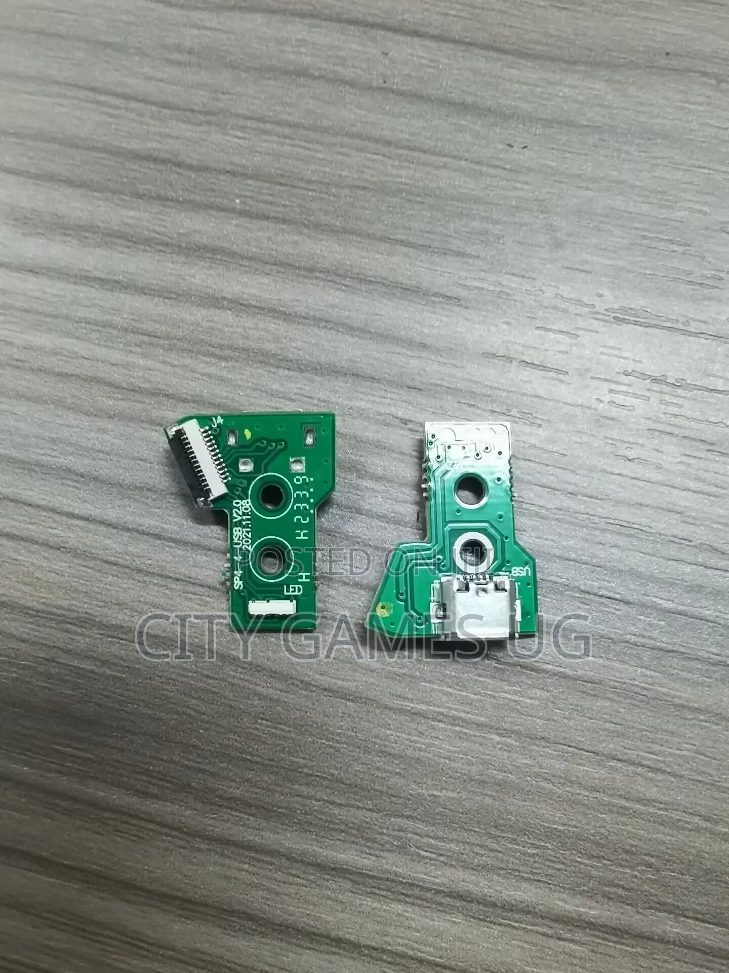 Playstation 4 Controller Charging Ports