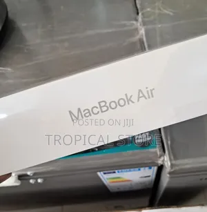 Photo - Laptop Apple MacBook Air 8GB Intel Core I9 SSD 250GB
