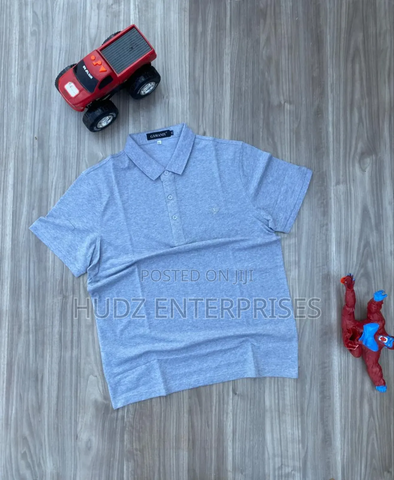 Smart Collar T-Shirt Plain Gray