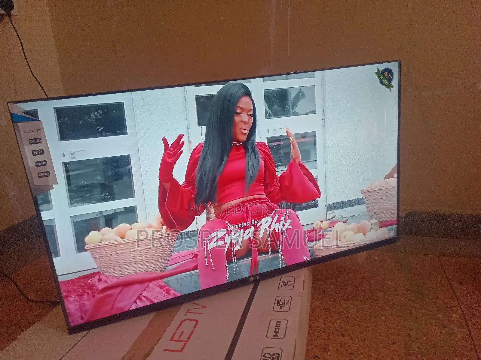 Brand New 43 Frameless LG Flat Screen With Inbuilt Decoder