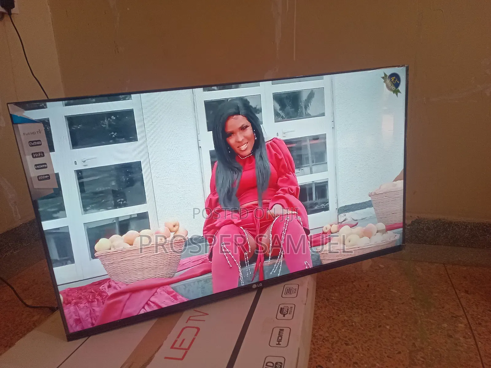 Brand New 43 Frameless LG Flat Screen With Inbuilt Decoder
