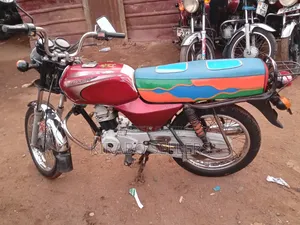 Bajaj Boxer 100 2023 Red