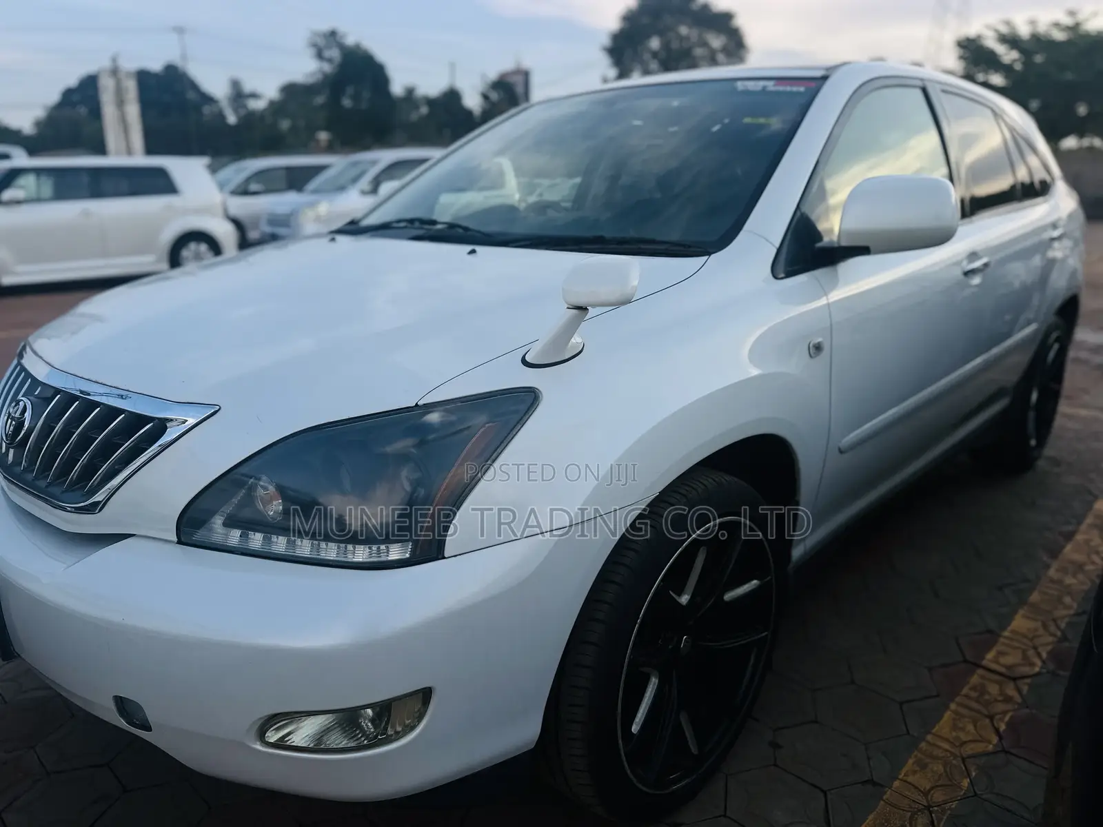 Toyota Harrier 2.4 2011 White
