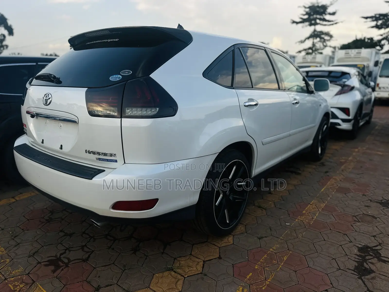 Toyota Harrier 2.4 2011 White