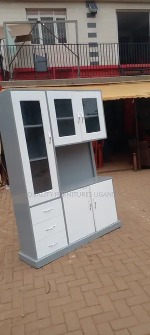 Side Board