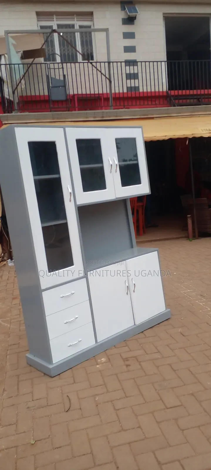 Side Board