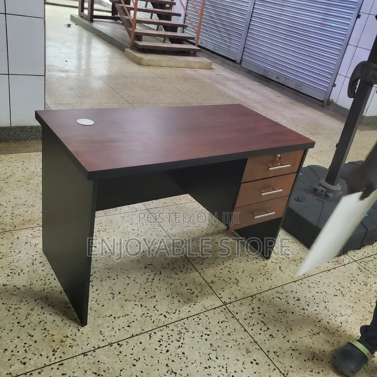 High Quality Office Table /Office Table Brand New