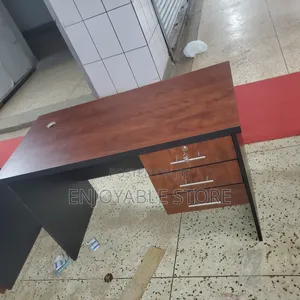 High Quality Office Table /Office Table Brand New