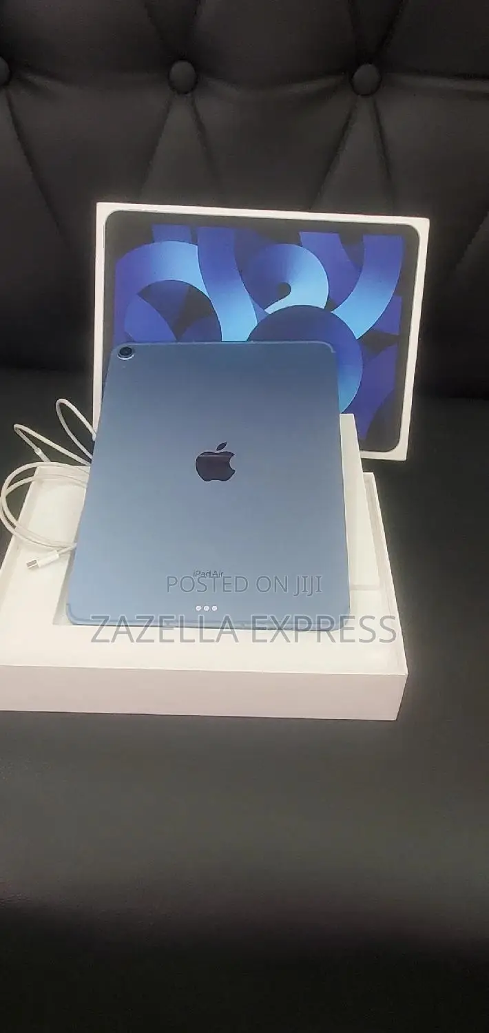 Apple iPad Air 64 GB Blue