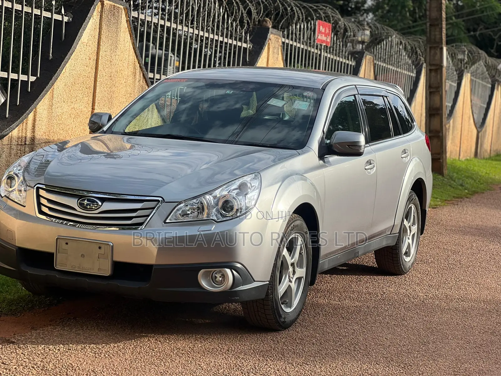 Subaru Outback 2010 Silver