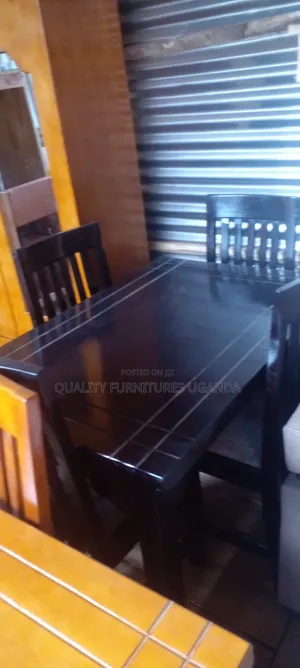 4 Sitter Dinning Table in Black Colour