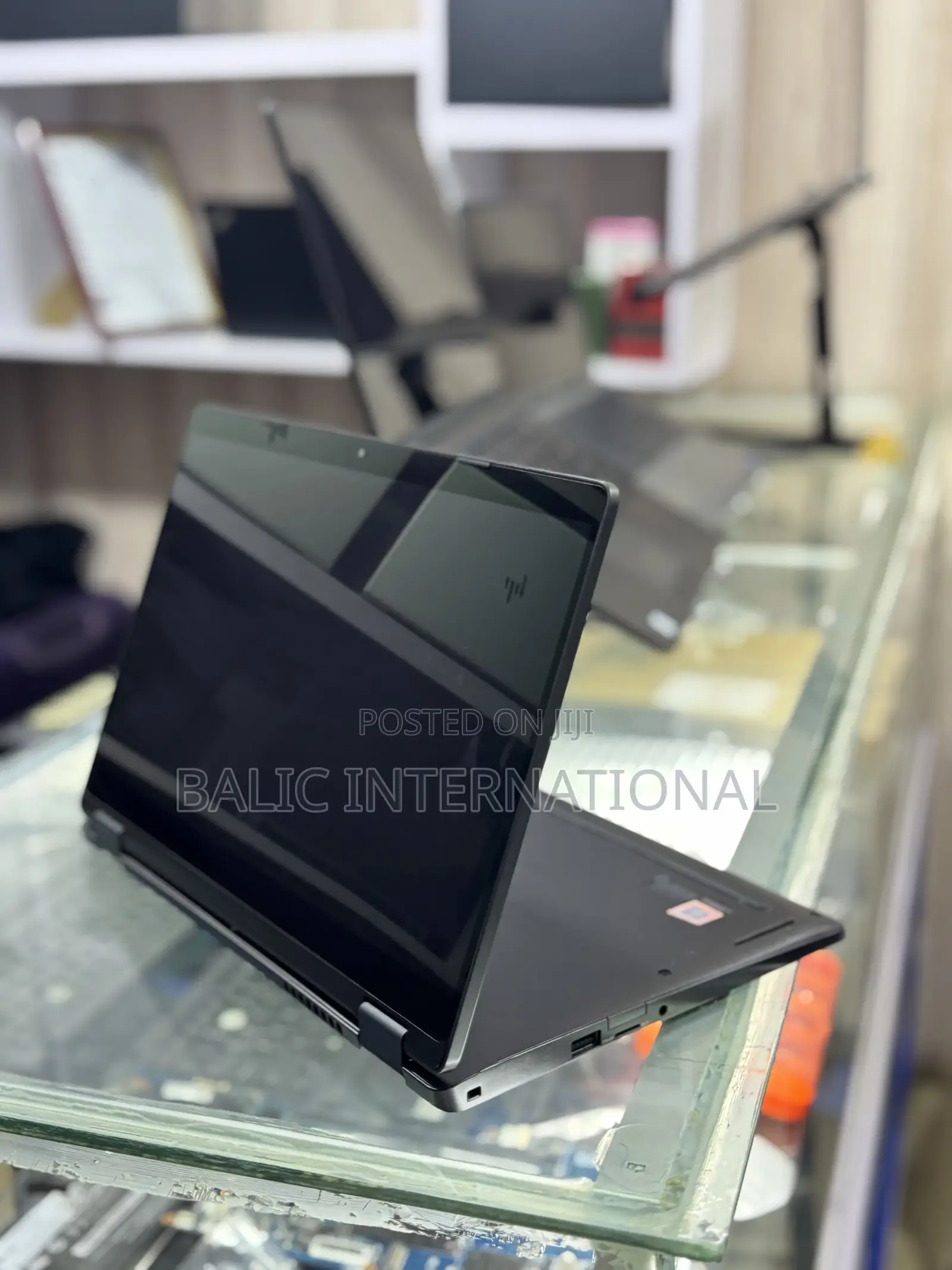 Laptop Dell Latitude 5300 8GB Intel Core I7 SSD 256GB