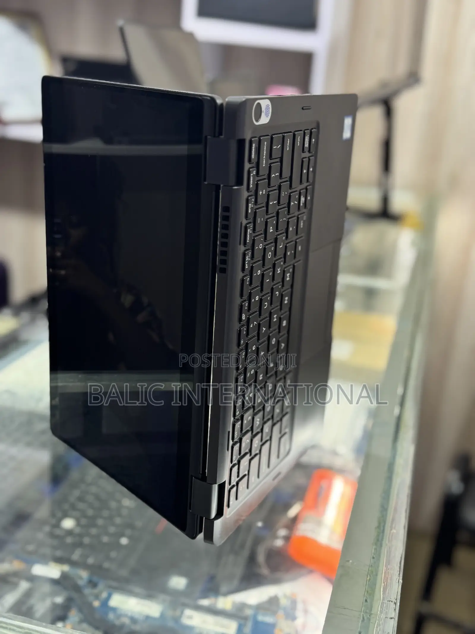 Laptop Dell Latitude 5300 8GB Intel Core I7 SSD 256GB