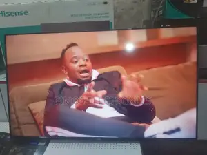 50 Inch Smart Chiq TV