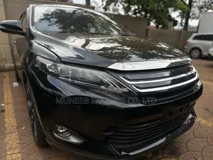 Toyota Harrier 2.0 2015 Black