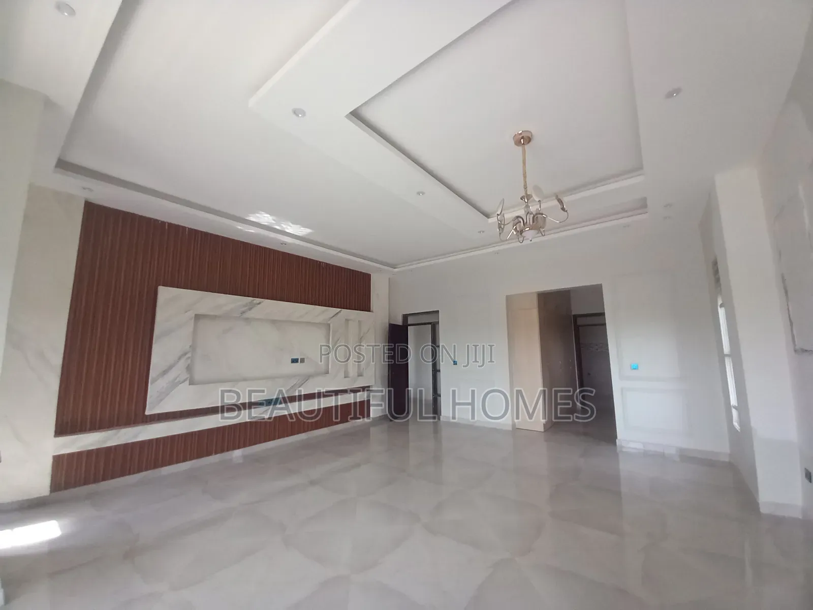 Furnished 6bdrm Mansion in Kira, Central Division for sale