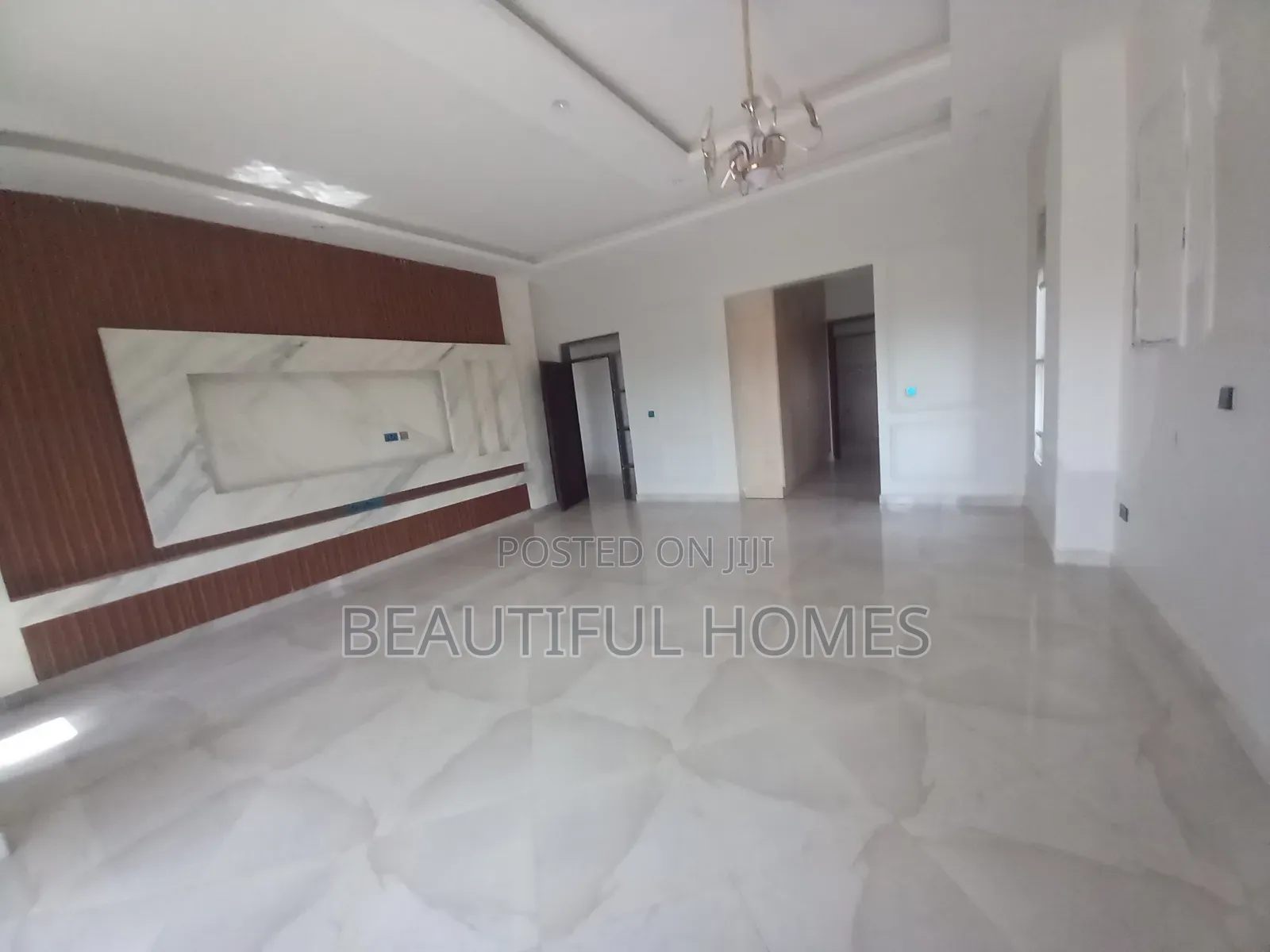 Furnished 6bdrm Duplex in Kira, Central Division for sale