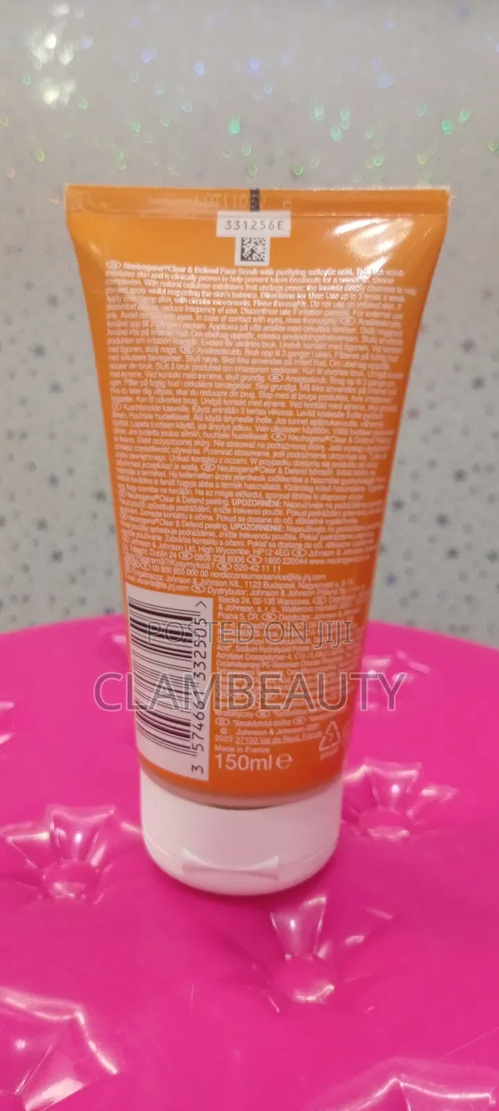 Neutrogena Clear and Defend 2% Salicylic Acid Face Scrub