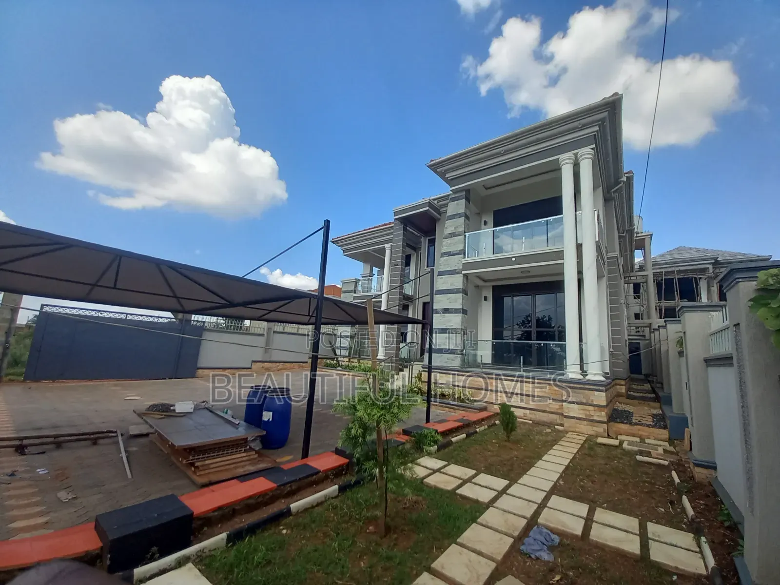Furnished 6bdrm House in Kira for sale