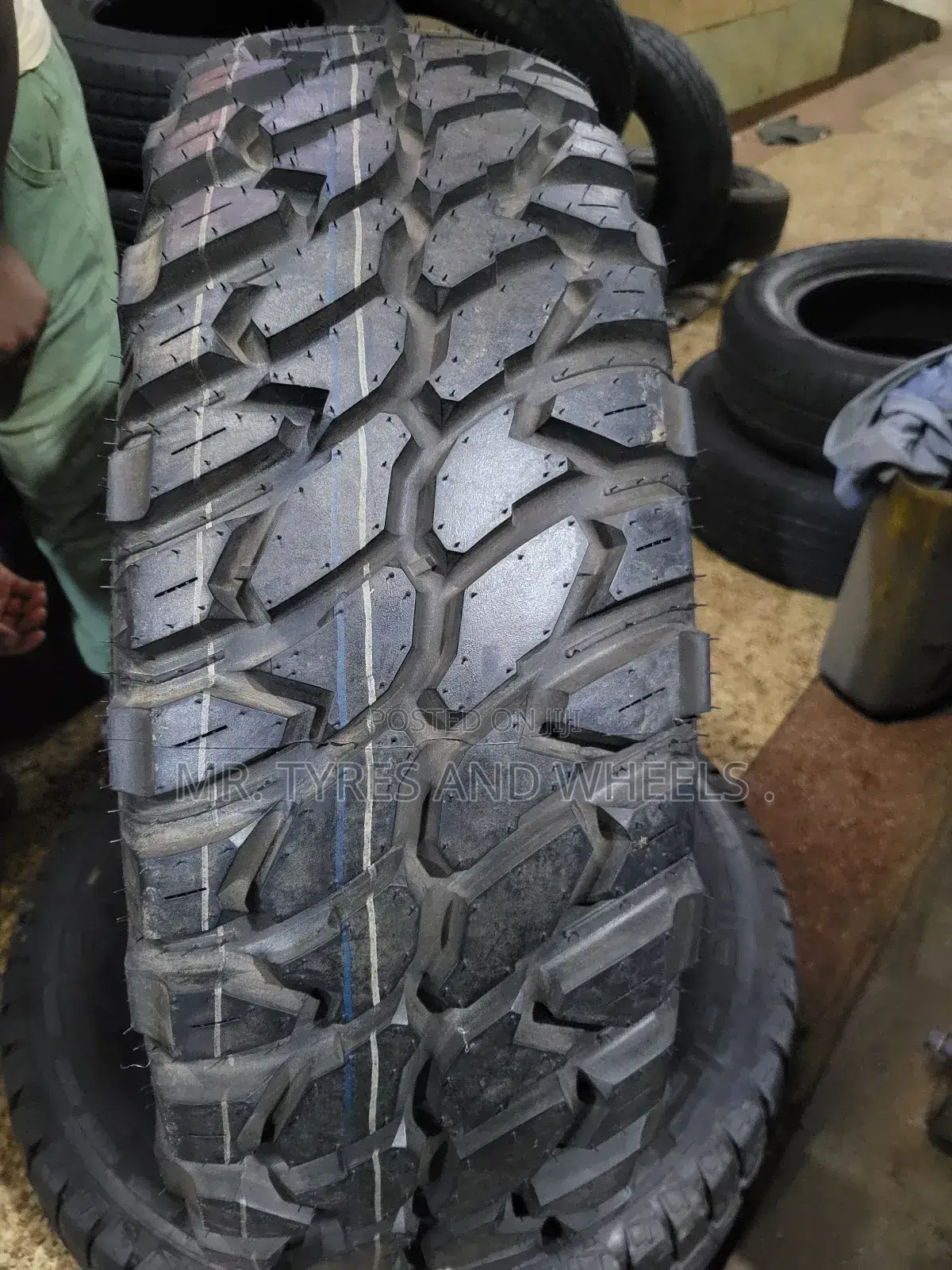 265 75 R16 It Is a Tire for Both on Roads and Offroads Exced